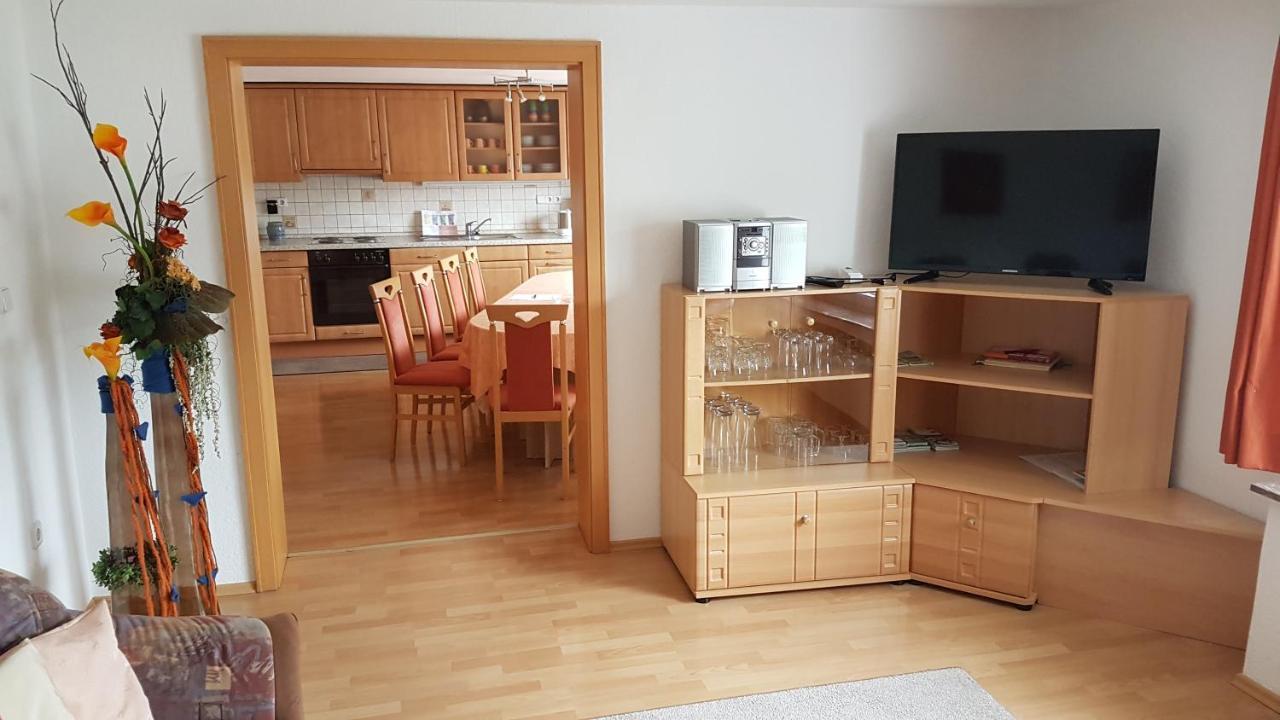 Ferienwohnung "Maresi" Медебах Екстериор снимка