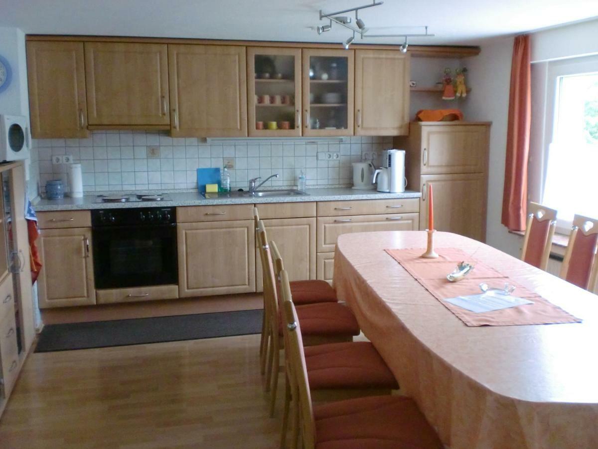 Ferienwohnung "Maresi" Медебах Екстериор снимка